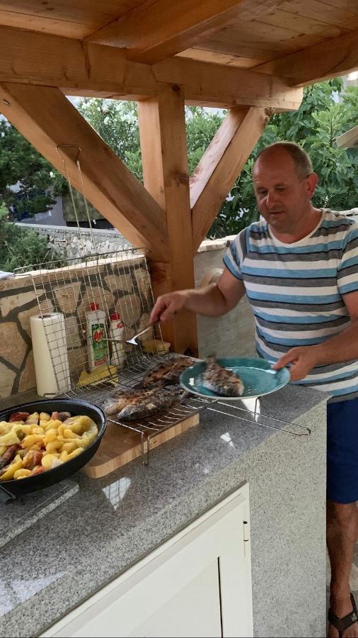 Miro Apartmani Ražanac Eksteriør billede