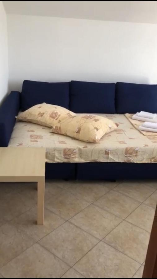 Miro Apartmani Ražanac Eksteriør billede