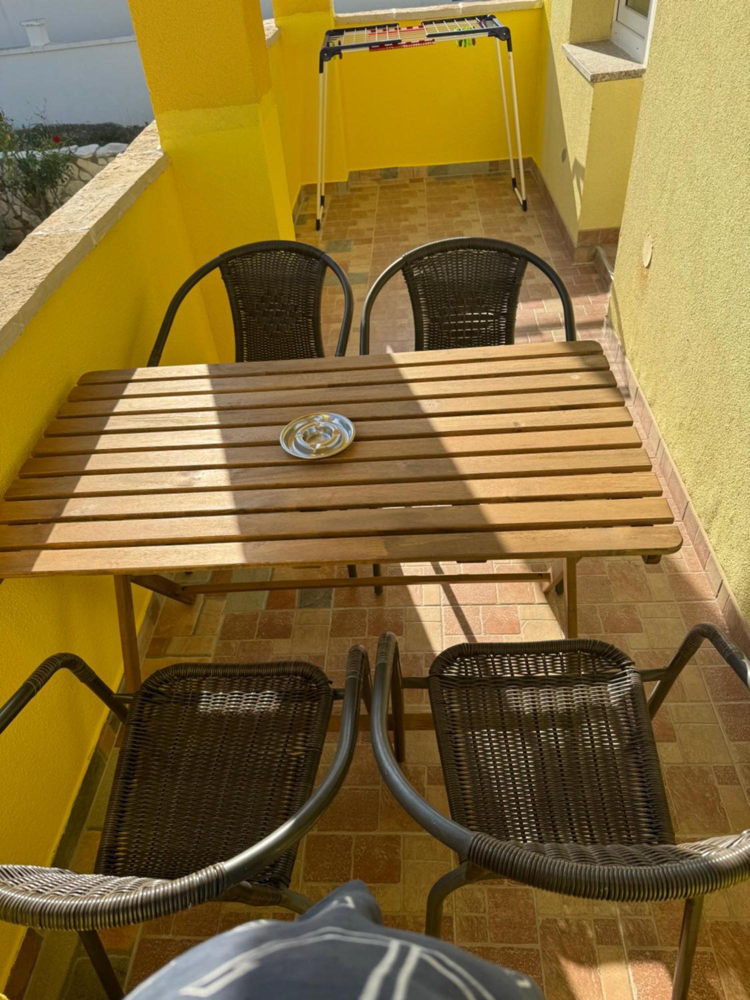 Miro Apartmani Ražanac Eksteriør billede