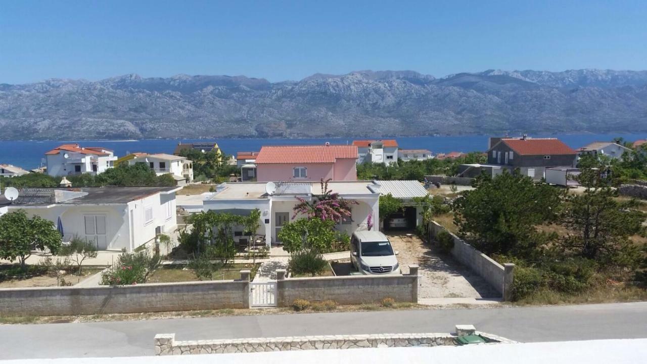 Miro Apartmani Ražanac Eksteriør billede